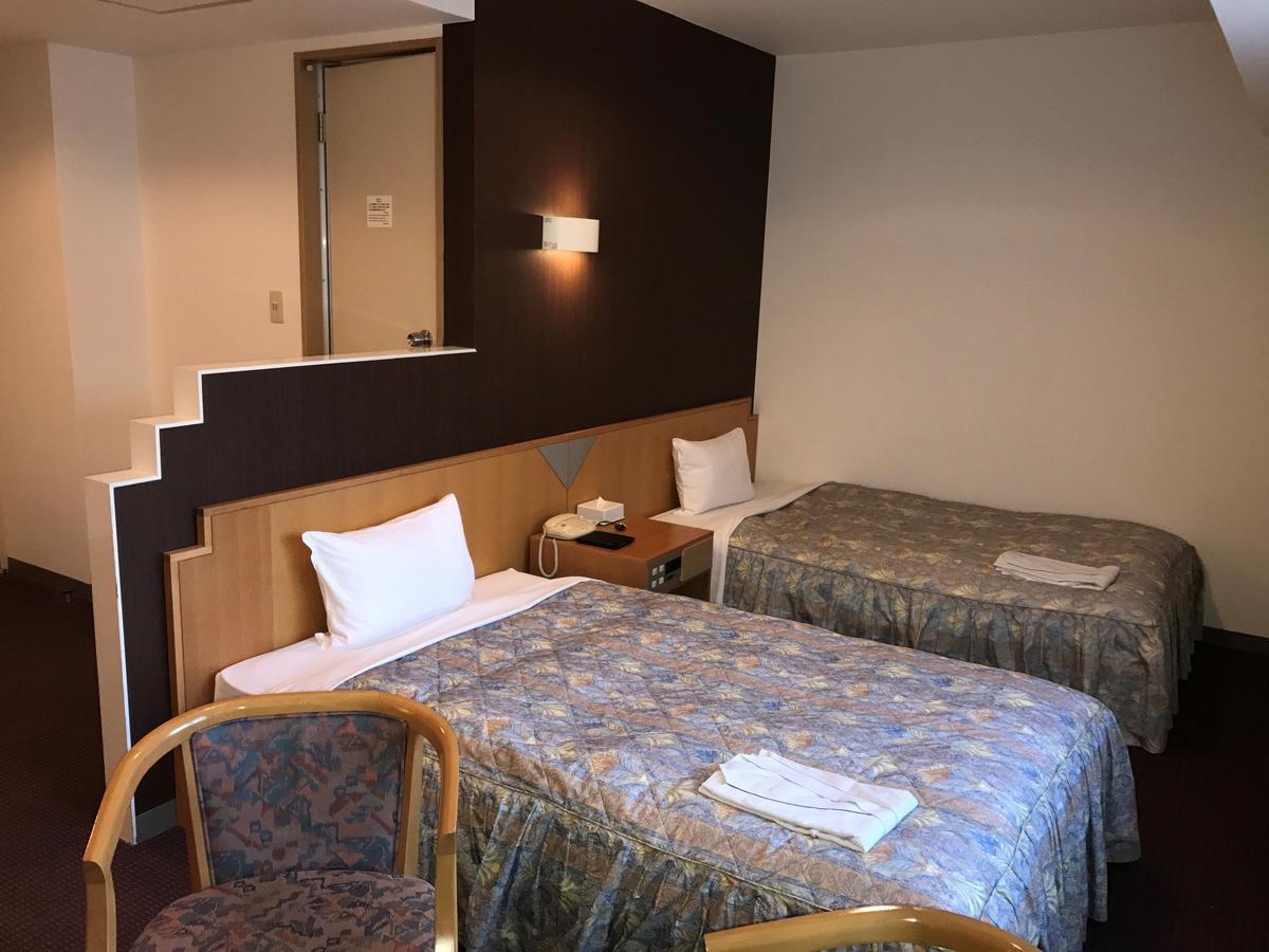 Shin Sayama Hotel Екстер'єр фото